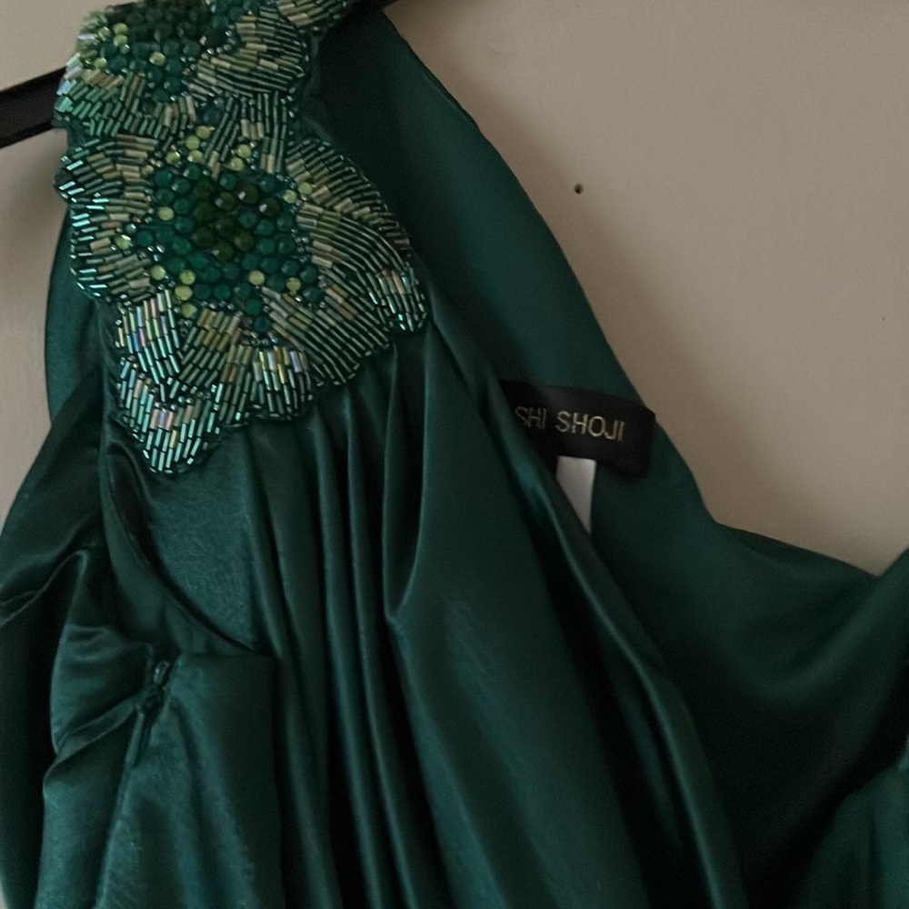 Tadashi Shoji emerald green one shoulder gown - Picture 4 of 7